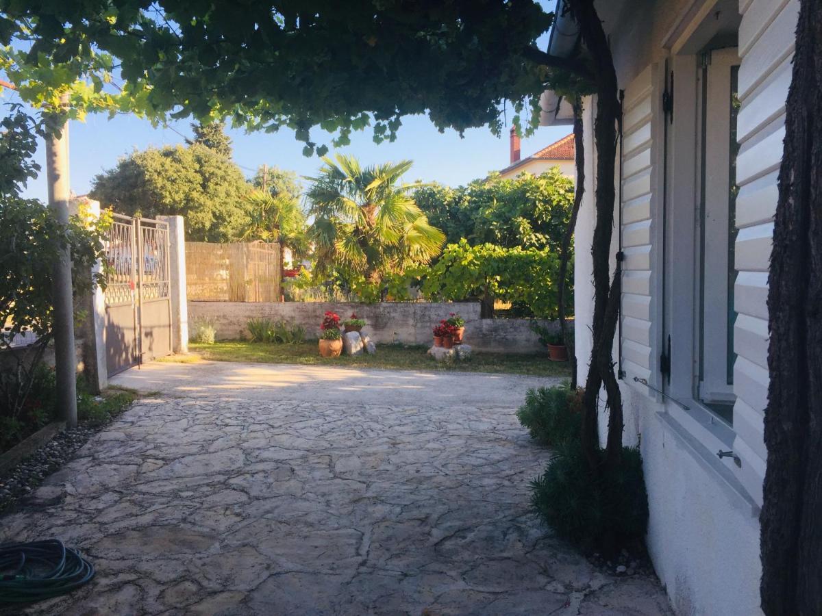 Holiday Home Casa Bianca Sukošan Zewnętrze zdjęcie